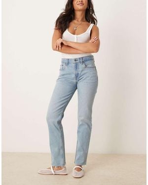 Abercrombie & Fitch Curve Love Mid Rise 90's Straight Jeans - Blue