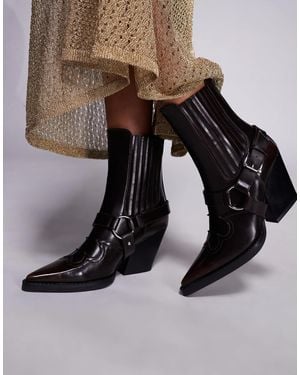 SIMMI Simmi london – esperanza – cowboystiefel aus em kunstleder mit schnallendetail und mittelhohem schaft - Schwarz