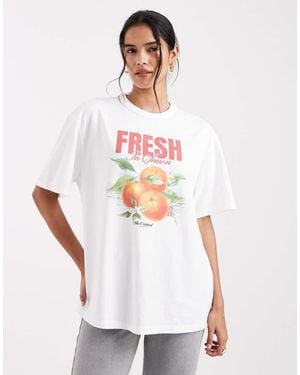 Levi's Oversized Fruit Print T-Shirt - White