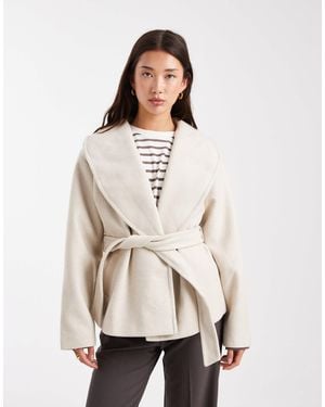 Vero Moda – kurz geschnittene, formelle jacke - Natur