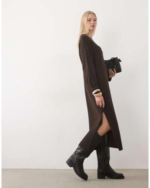 Aware Long Sleeve V-neck Knitted Maxi Dress - White