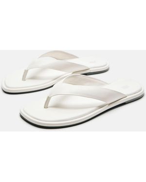 Pull&Bear – flache riemen-sandalen - Weiß