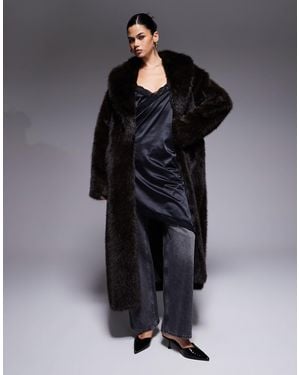 Aria Cove – maxijacke aus kunstpelz - Schwarz