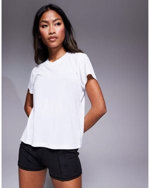4505 Boxy Fit Quick Dry Mesh Running T-shirt - White