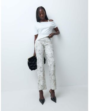 ASOS 90S Straight Leg Jeans Met Sneeuwluipaardprint - Wit