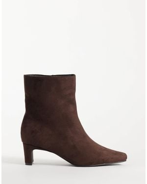 SEQWL Wide Fit Woody Faux Suede Kitten Heel Chisel Toe Ankle Boots - Brown