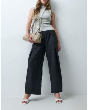 ONLY High Rise Barrel Leg Trousers With Pleats - Black