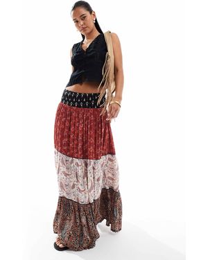 Superdry – maxirock mit mediterranem print - Rot