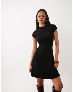Kaiia Exklusive gestrickte mini-skater-kleid mit kappärmeln - Schwarz
