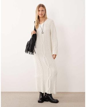 4th & Reckless Wool-blend Cable Knit V-neck Maxi Jumper Dress - White