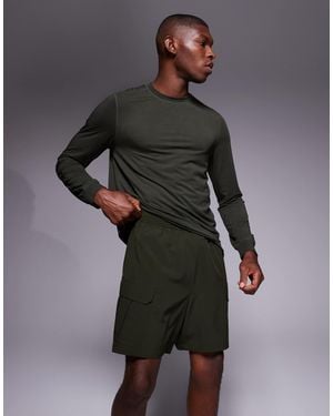 4505 Icon 7 Inch Quick Dry Training Cargo Shorts With Zip Pockets - Gray