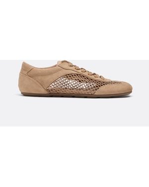 Stradivarius – perforierte sneaker - Braun
