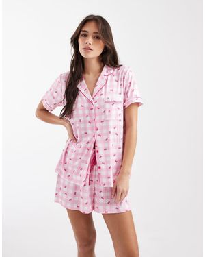 Loungeable Pijama A Cuadros Rosas De Camisa De Manga Corta Y Pantalones Cortos Con Estampado De Lazos De Punto Liso Muy Suave De