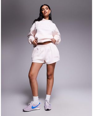 Kaiia Short d'ensemble court molletonné à logo brodé - clair - Rose