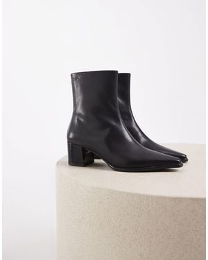 Vagabond Shoemakers Giselle Cinched Toe Block Heel Ankle Boots - Black