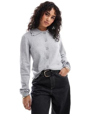 Object Gilet avec col polo à bords festonnés - clair - Gris