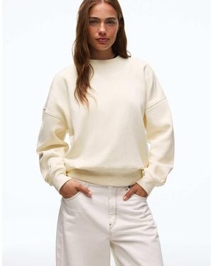 Bershka Round Neck Sweatshirt - White