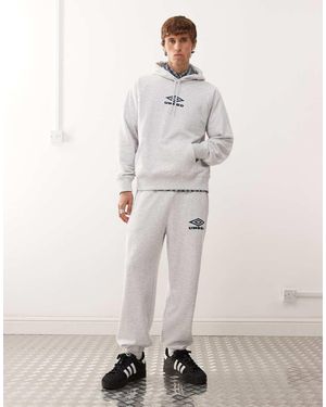 Umbro Joggers Grises Iconic De - Neutro