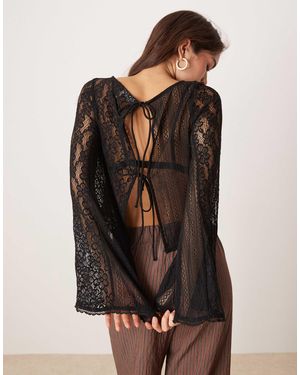 ASOS – 2-in-1-oberteil aus spitze - Schwarz
