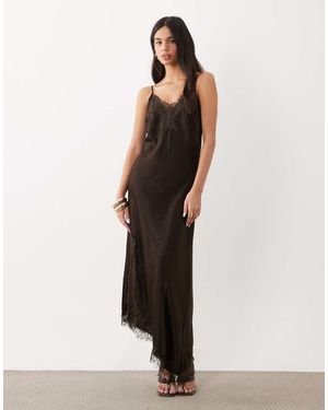 Vero Moda Vestido Midi Asimétrico De Tirantes Finos Con Detalle De Encaje En Marrón Chocolate - Neutro