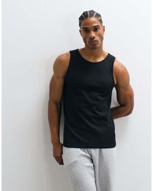 4505 Seamless Rib Active Vest - Black