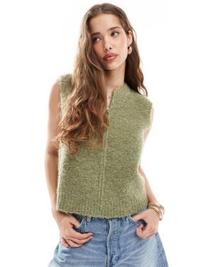 Daisy Street Zip Through Boucle Crew Neck Vest - Green