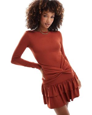 ASOS Vestito Corto A Maniche Lunghe Ruggine A Coste Con Gonna A Ruota - Rosso