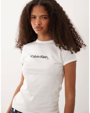 Calvin Klein – schmal geschnittenes t-shirt - Weiß