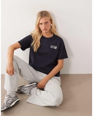 New Balance Athletics Premium Logo Hip Length Relaxed T-Shirt - Blue