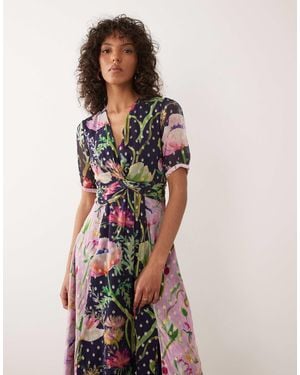 Hope & Ivy Wrap Bust Midi Tea Dress - White