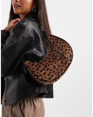 New Look Leopard Scoop Shoulder Bag - Black