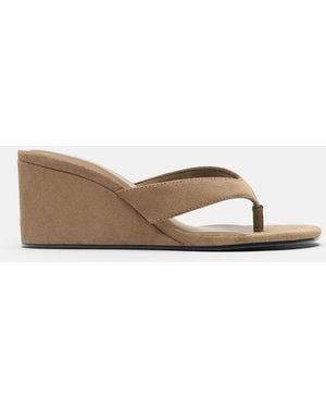 Pull&Bear Sandales compensées à entre-doigts - sable - Multicolore