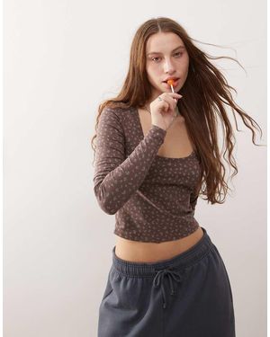 PacSun Scoop Neck Ditsy Print Long Sleeve Top - Brown