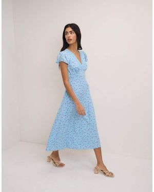 Nobody's Child Ditsy Floral Kacey Midi Dress - Blue