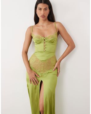 The Dolls House Dolce premium-satin-maxikleid mit spitzeneinsatz - Grün