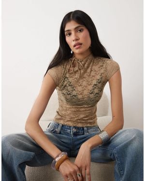 Motel Jiwon Keyhole Lace Top - Blue