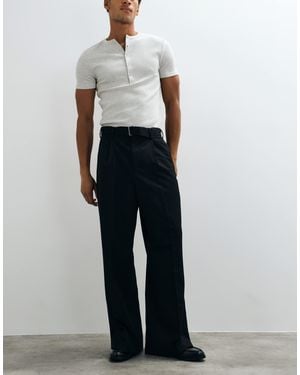 ASOS Pantalon ample ajusté avec ceinture à boucle en - Blanc