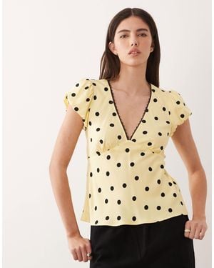 Nobody's Child Minnie V-neck Cap Sleeve Top - Natural