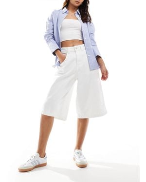 Bershka baggy Longline Denim Shorts - White