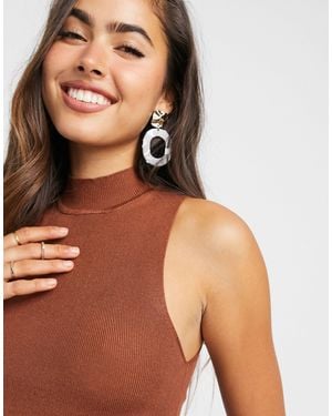 Stradivarius Top sin mangas - Marrón