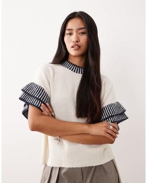 Y.A.S Contrast Trim Knitted Vest With Wool - White