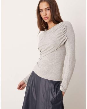 Gina Tricot Long Sleeve Ruched Slim Fit Drapey Top - Gray