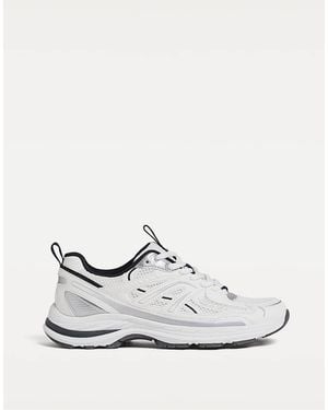 Stradivarius Trainers With Detail - White