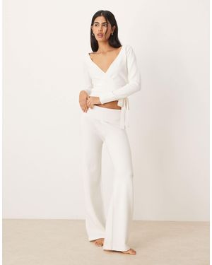 Hollister Gilly Hicks Low Rise Straight Leg Cozy Pants Co-ord - Natural