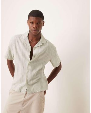 Abercrombie & Fitch Camisa De Manga Corta Con Detalle De Solapas De Lino Texturizado De - Neutro