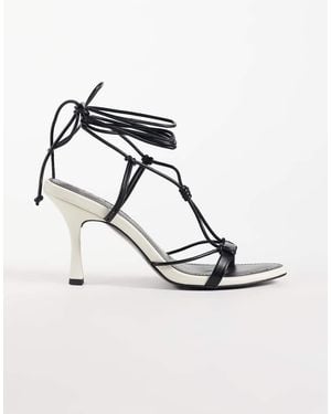 ASOS Sandalen Met Hak, Geknoopte Bandjes En Strikbanden Aan De Pijpen - Metallic