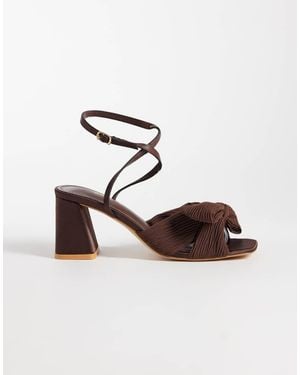 Glamorous Block Heeled Sandals With Bow - Brown