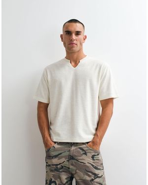 ASOS Lockeres boxy-t-shirt mit schlitz-ausschnitt - Weiß