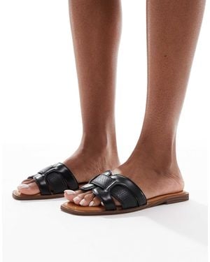 SEQWL Flat Sandal - Brown
