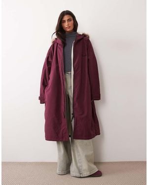 Regatta Waterproof Hooded Pro Changing Robe - Purple